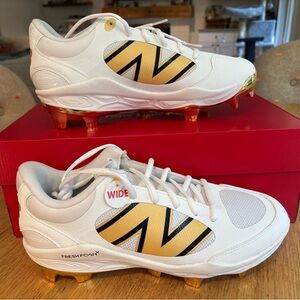 New Balance Freshfoam Molded Baseball Cleats men’s  8.5 WIDE NWT
